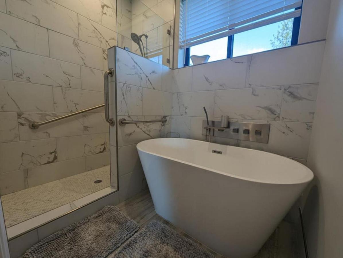 New Modern Home-Valley View-Central Camino Esterno foto